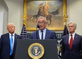 ‘I’m giving my opinion’: Trump deviates from own FDA in autism remarks