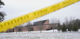 2 young people arrested in alleged plot to attack Houston synagogue