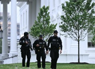 DOJ filing invokes weekend White House shooting in ballroom case