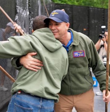 WATCH: Lawmakers come together to wash Vietnam Veterans Memorial Wall