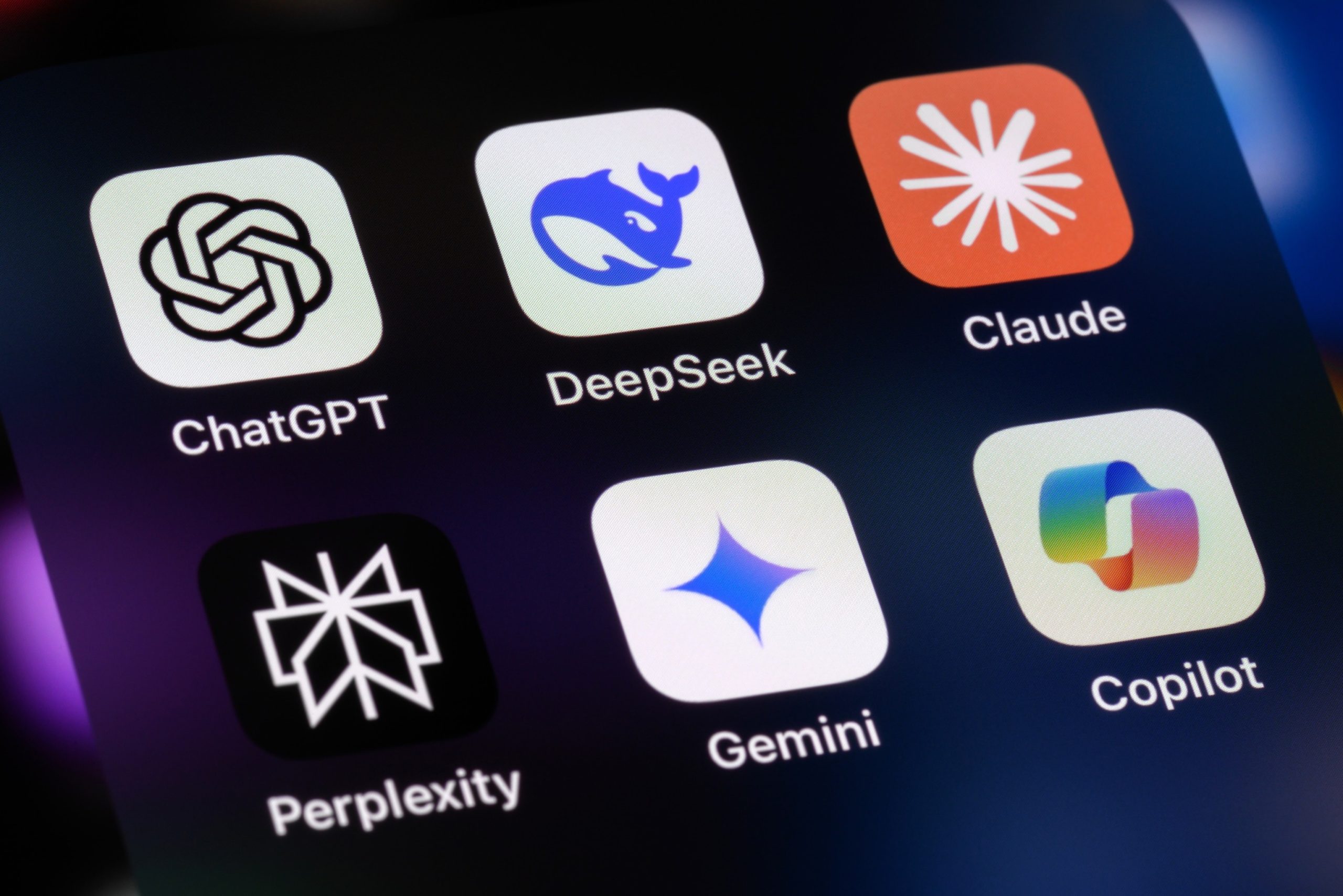 PHOTO: Artificial Intelligence AI Assistant Apps - ChatGPT, DeepSeek, Anthropic Claude, Perplexity, Google Gemini, Microsoft Copilot