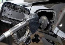 Gas prices near highest level in 4 years ahead of Memorial Day
