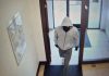 2 employees dead in Kentucky bank robbery, search for suspect continues: State police