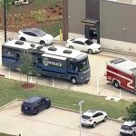 2 dead, 3 injured in shooting during business meeting at shopping center: Police
