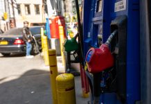 Poll: Trump blamed for gas prices as Democrats gain midterm edge