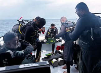 Divers will try to recover 2 of the dead Italians from an Maldives underwater cave