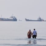 U.S. pauses attacks on Iran for a second straight day and Tehran does too