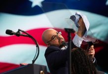 Ex-White House teleprompter operator to pay $172,000 to settle CFTC probe
