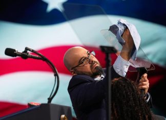 Ex-White House teleprompter operator to pay $172,000 to settle CFTC probe