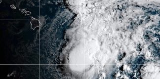 Tropical Storm Moke to pass south of Hawaii, bringing heavy rain to the Big Island