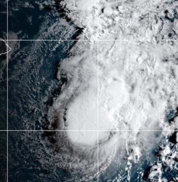Tropical Storm Moke to pass south of Hawaii, bringing heavy rain to the Big Island