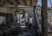 Lebanese who fled the Israeli invasion visit to see what’s left