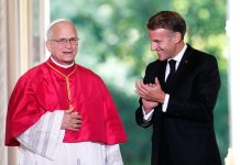 Pope warns a ‘paradise of machines’ could undermine humanity as he opens France trip Pope Leo XIV, left, and French President Emmanuel Macron, attend a joint statement at the Elysee Palace, Friday, Sept. 25, 2026.